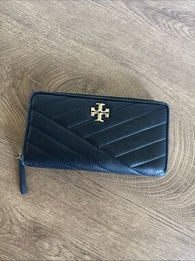 Authentic Tory Burch Black Quilted Zip Wallet with Gold Logo